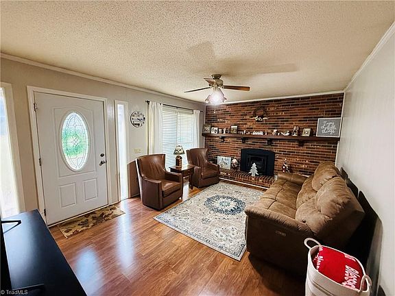5th image of 147 Cricket Ivy Ln
