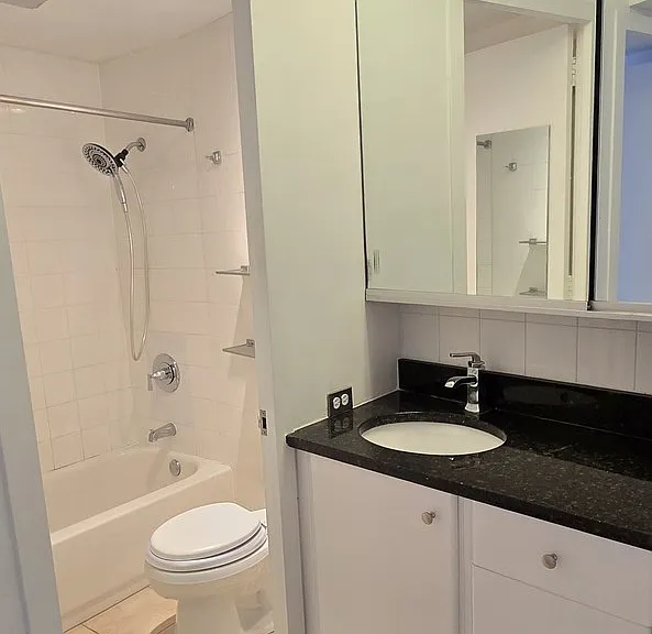 300 N State St #5009 — Photo 12