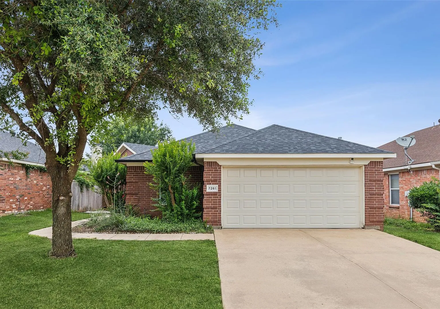 Modern Style, Energy Savings & the Perfect Backyard Retreat in Mallard Cove! — Photo 1