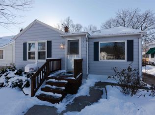 125 W 21st Ave, Oshkosh, WI 54902