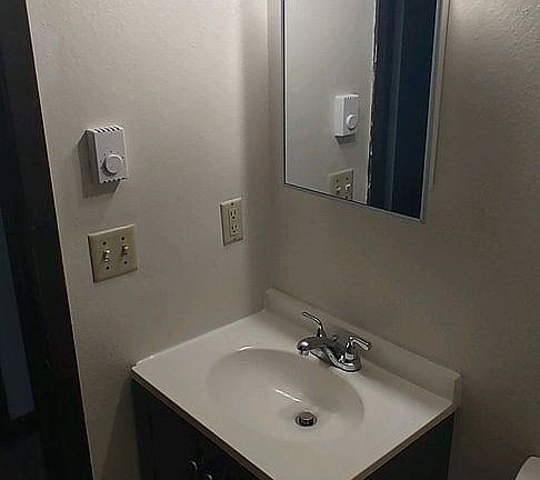 5th image of 1260 University Dr #12