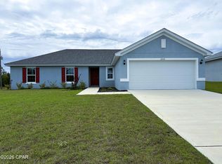 2205 Chase St, Chipley, FL 32428