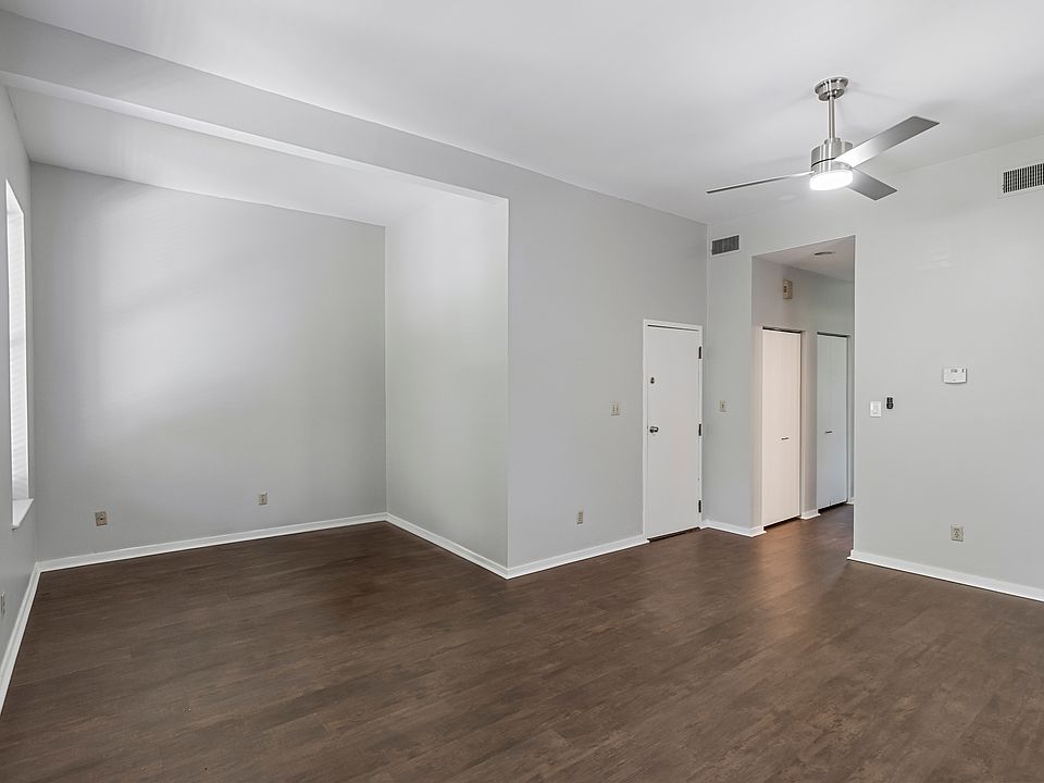 Dining/Living Room View