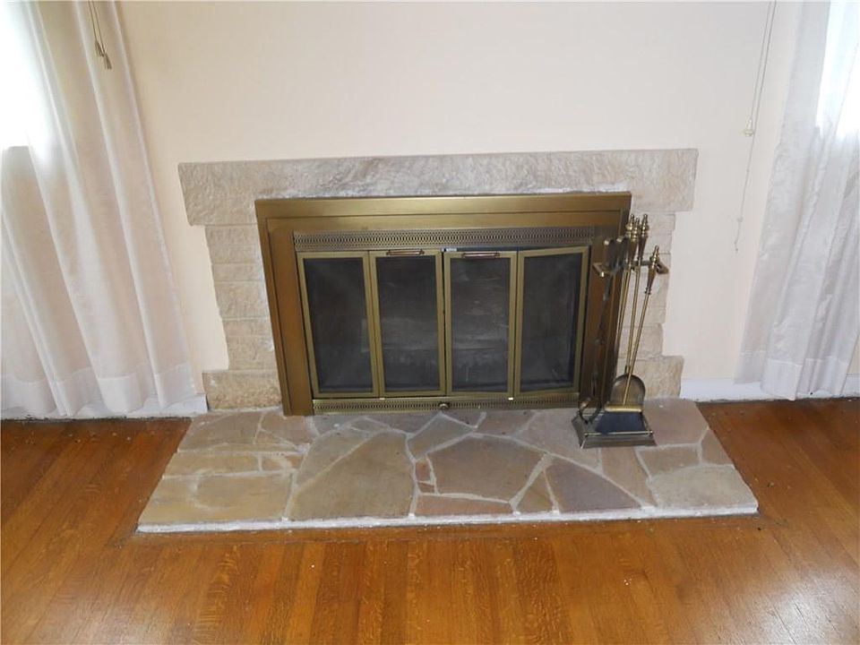 2nd image of 5241 Cornelius Ave