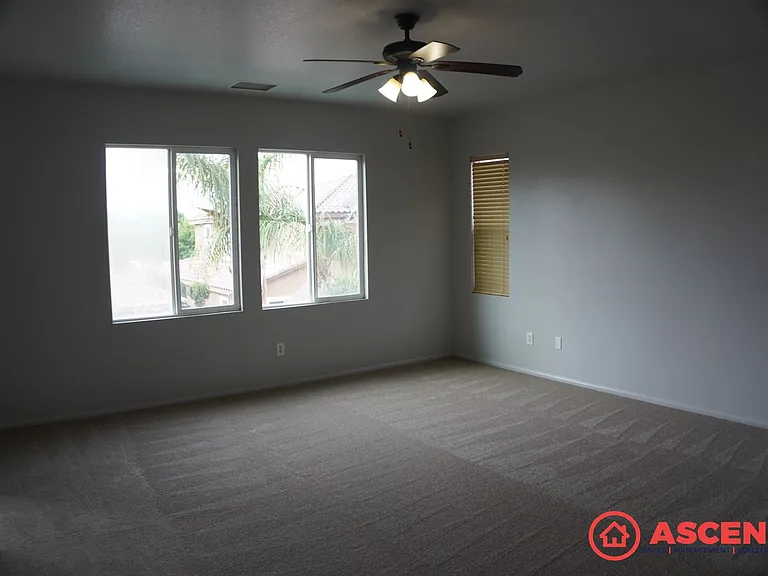 9901 Riata Ln — Photo 6