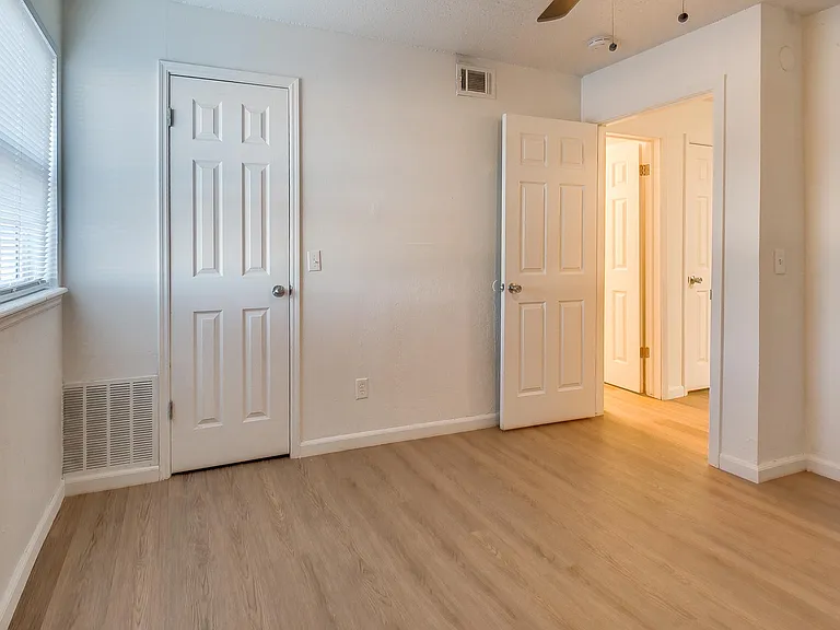 Northwood Apartments — Photo 13