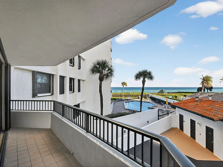 600 Ocean Dr #6002C — Photo 34