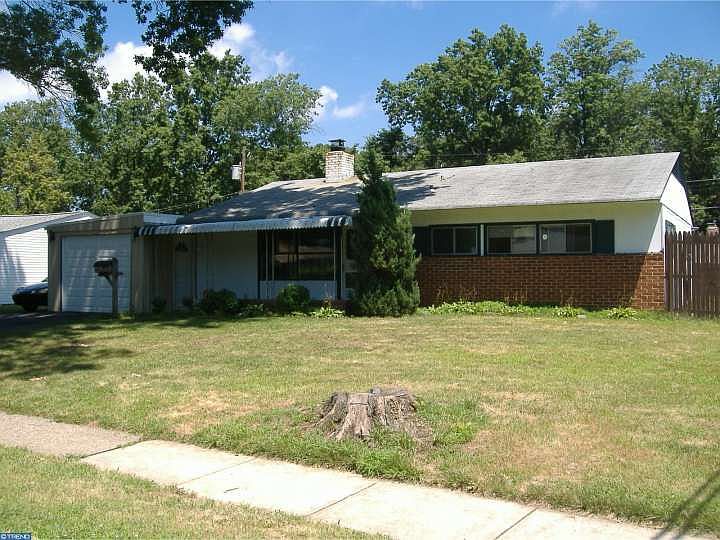 2nd image of 50 Orchard Ln