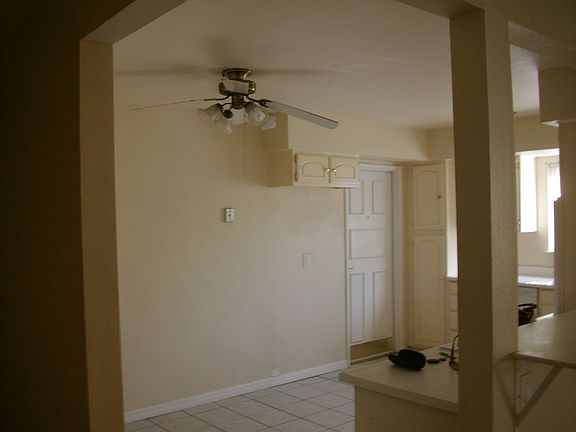 3rd image of 41083 Mayberry Ave