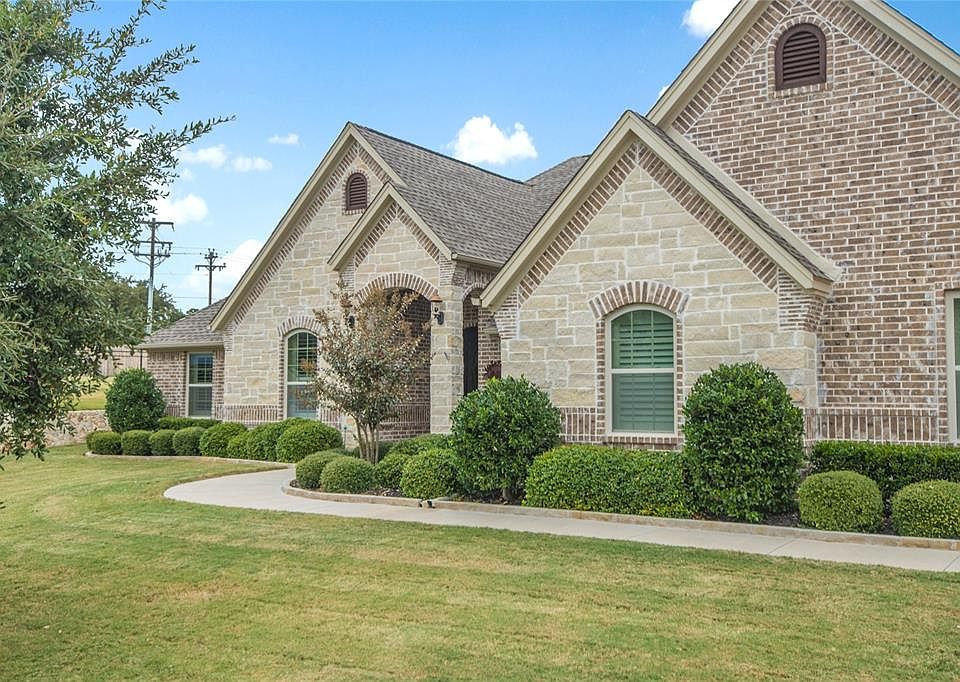 1st image of 4407 Twin Oak Ct