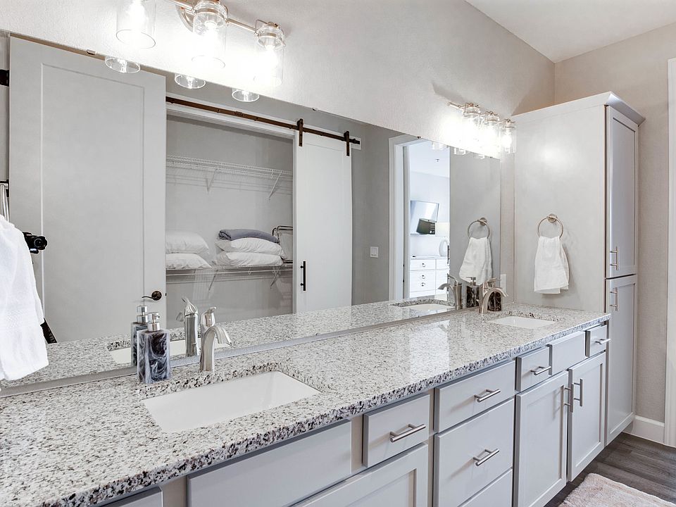 4877 Osage Beach Pkwy 402, Osage Beach, MO 65065 Zillow