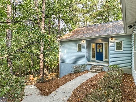 2nd image of 2203 Plantation Dr