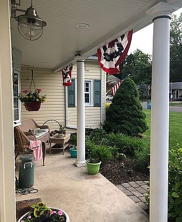 3rd image of 32 Waldo Ave