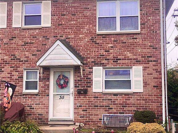 2nd image of 1030 Franklin Ave APT 35