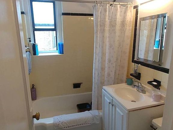 5th image of 4325 43rd St APT 6G