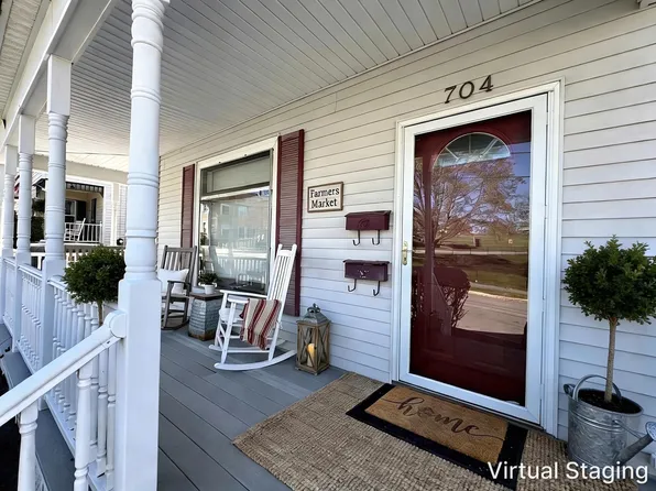 704 Belmont St, Manchester, NH 03104