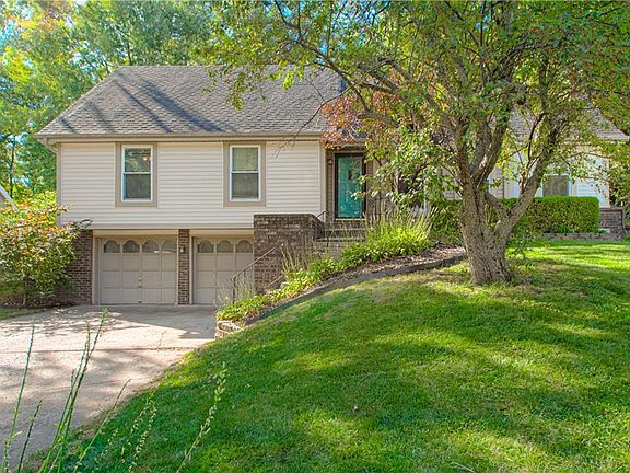 2nd image of 9803 NW Hampton Woods Dr