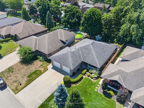 4th image of 67 Moffatt Ln