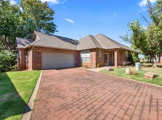 4001 Tamarac Ct, Edmond, OK 73003