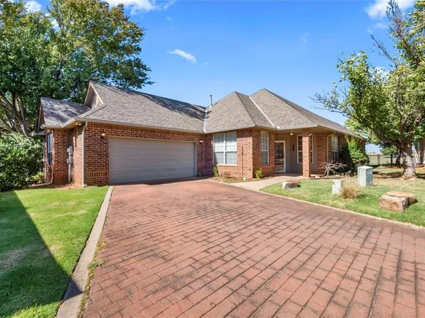 4001 Tamarac Ct, Edmond, OK 73003