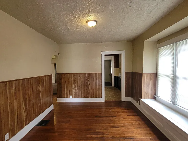 958 N Tuxedo St — Photo 7