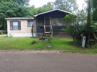 609 Lear Ave, Camden, AR 71701