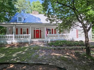 411 Bell Point Rd, Laceys Spring, AL 35754