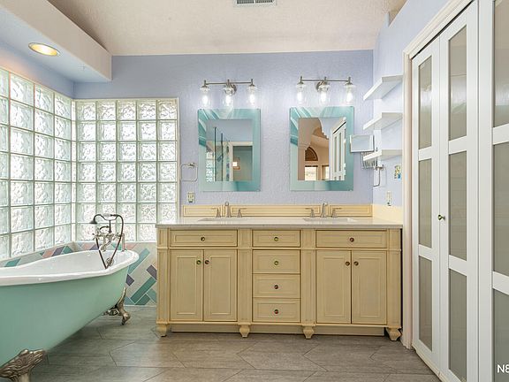 5th image of 439 W Bunker Cir