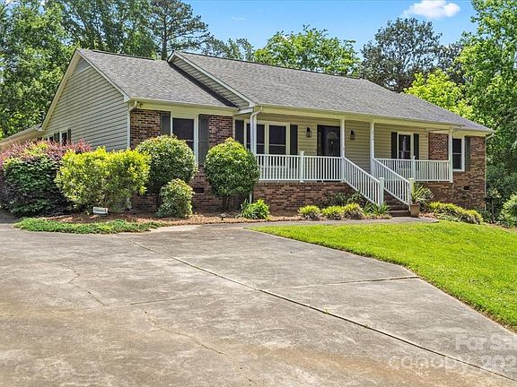4th image of 3712 Eaglebrook Dr