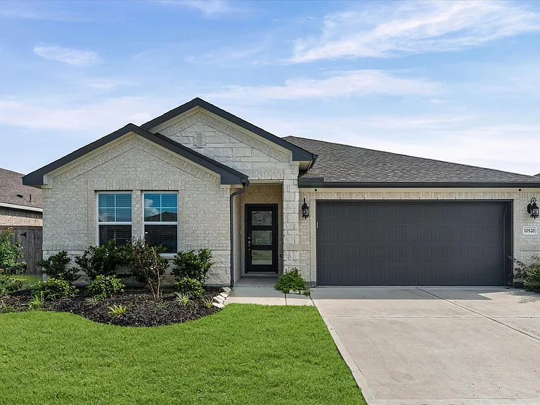 10520 Deussen Ln — Photo 1
