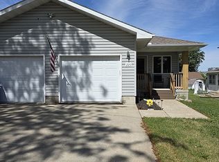 221 3rd Ave SE, Le Mars, IA 51031