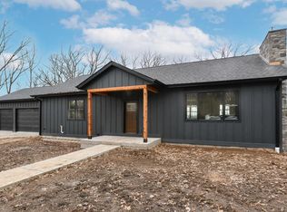 N6095 Johnson ROAD, Burlington, WI 53105