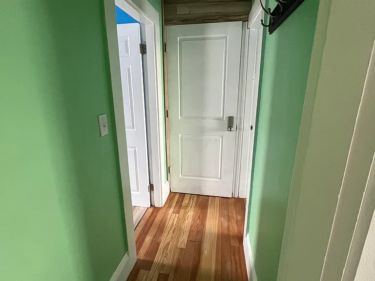 84 River St #R — Photo 12