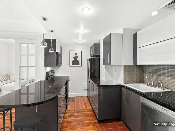 25 Tudor City Place image 2 of 4