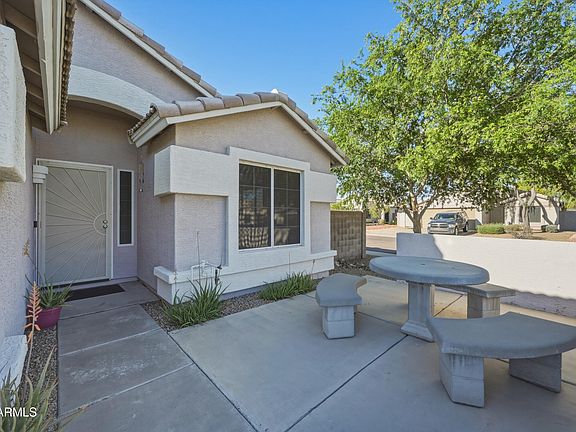 3rd image of 3819 W CHAMA Drive