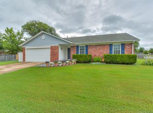 8209 N 118th Ave E, Owasso, OK 74055