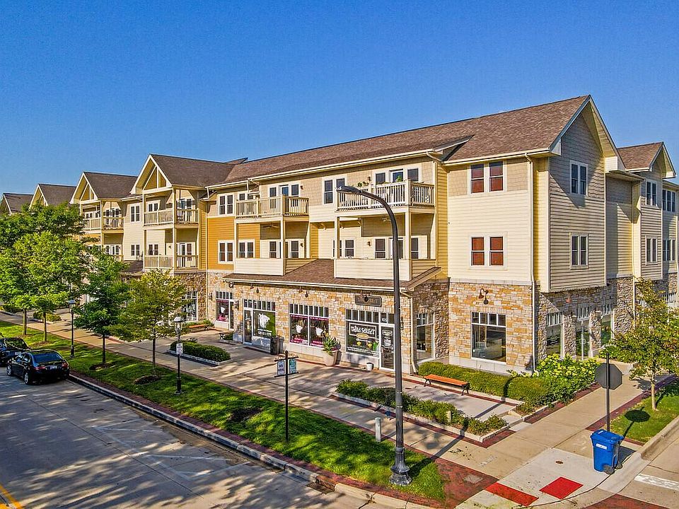 Apartments Above Retail Space in Downtown Geneva