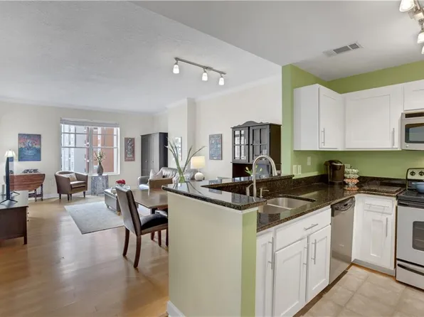 1101 Juniper St NE APT 820, Atlanta, GA 30309