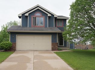 2710 NW Park Ln, Ankeny, IA 50023