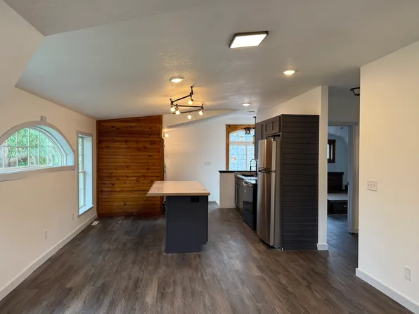 (undisclosed Address), Hudson, WI 54016