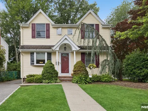671 Lincoln Blvd, Westwood, NJ 07675