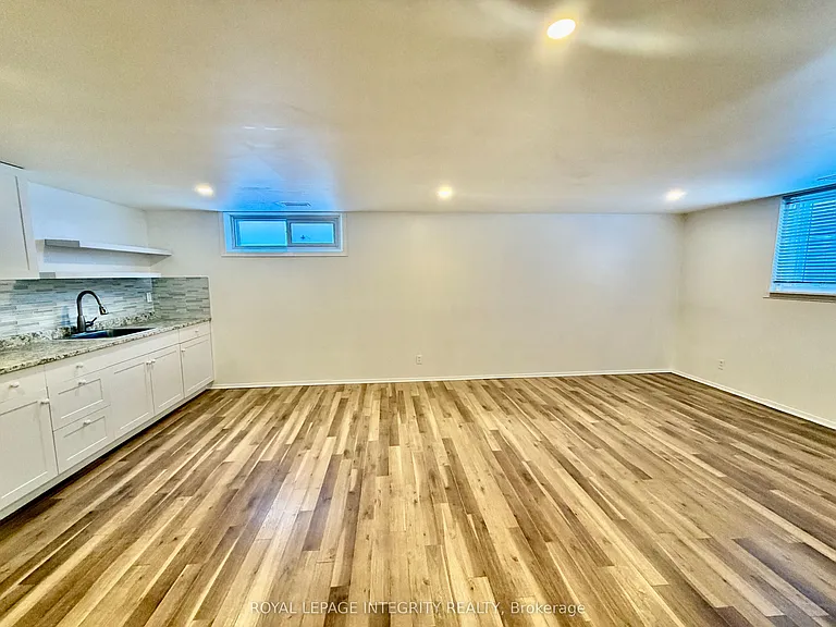 2175 Martha Ave #B — Photo 3