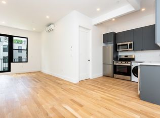 422 1/2 Gates Ave #3B, Brooklyn, NY 11216