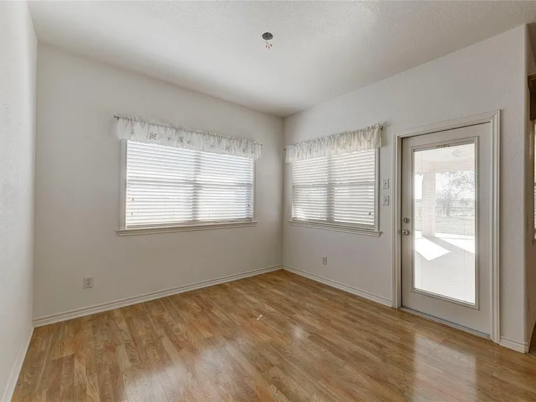2300 County Road 302 — Photo 7