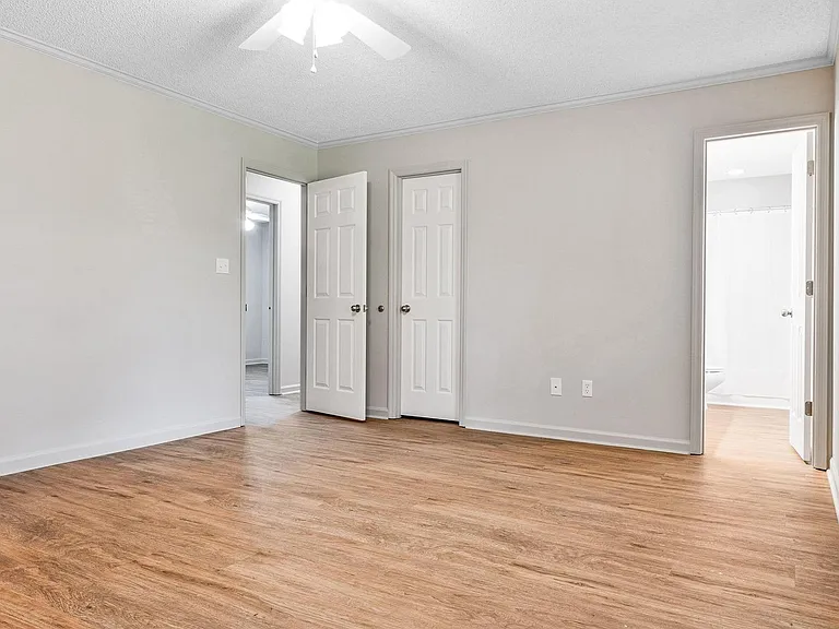 106 N Hiley Ct — Photo 10