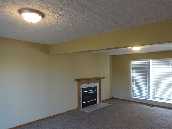 3rd image of 5756 Oyster Bay Way