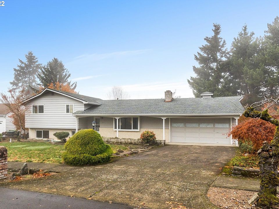 1st image of 235 NW Orchard Dr