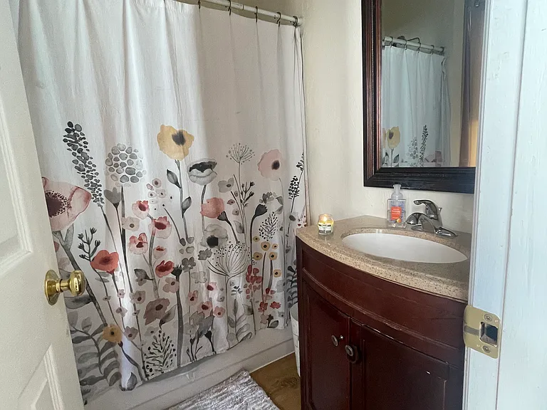 76 Robbins St #1 — Photo 8