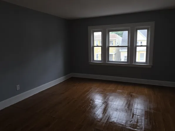 211 N 19th St #3A, East Orange, NJ 07017