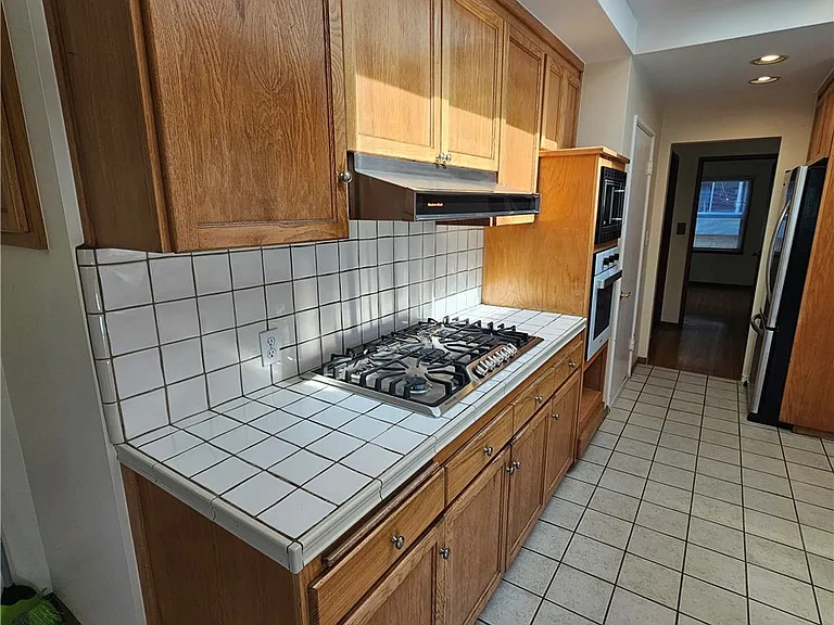12627 Manor Dr — Photo 12